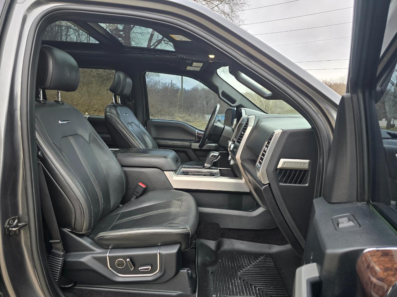 Ford F-150 Platinum 4WD SuperCrew 5.5' Box 2015