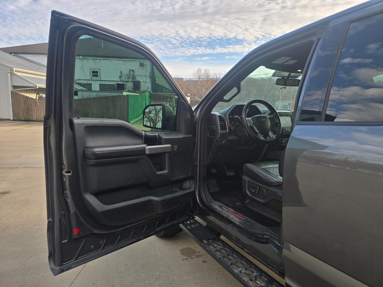 Ford F-150 Raptor SuperCab 4WD 2018