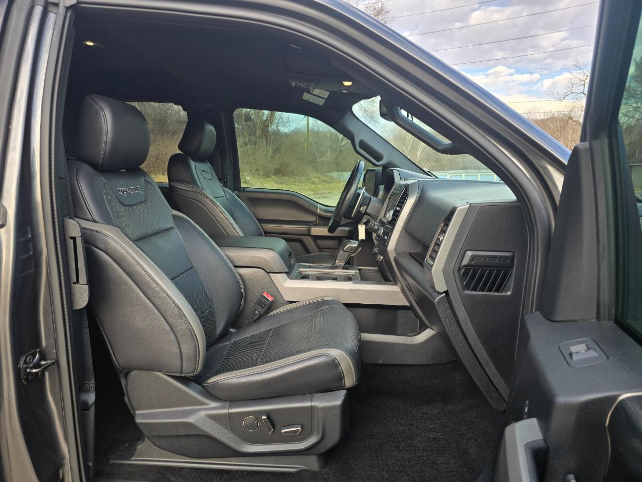 Ford F-150 Raptor SuperCab 4WD 2018