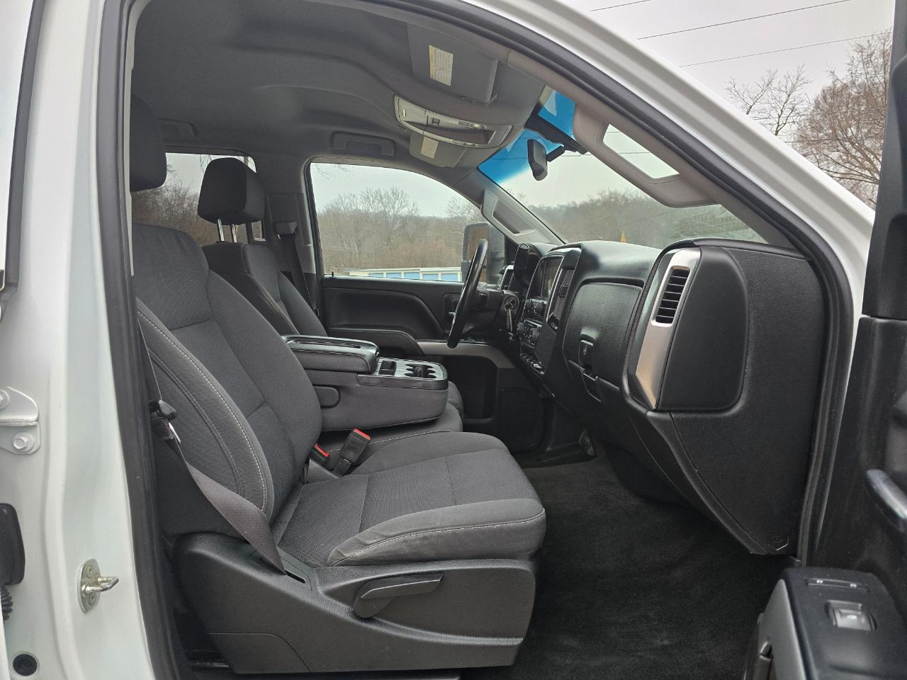 Chevrolet Silverado 2500HD LT Crew Cab 4WD 2017