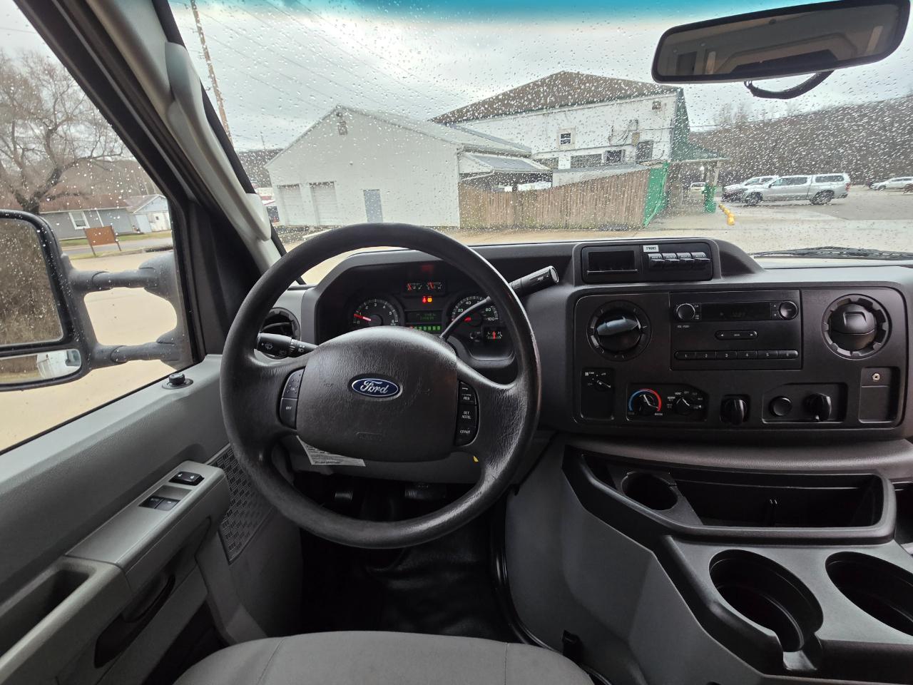 Ford Econoline E350 2019