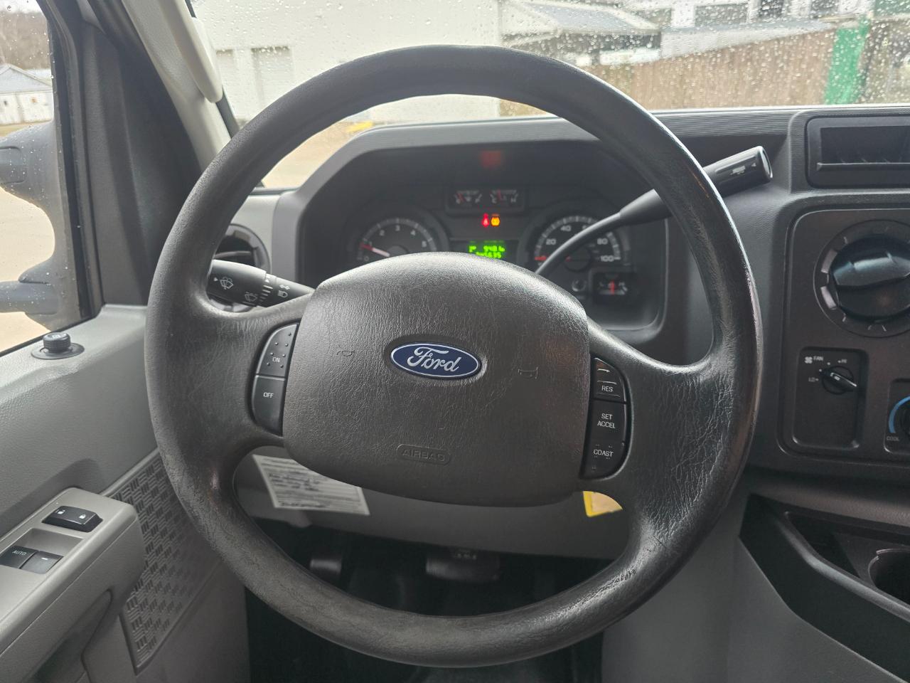 Ford Econoline E350 2019