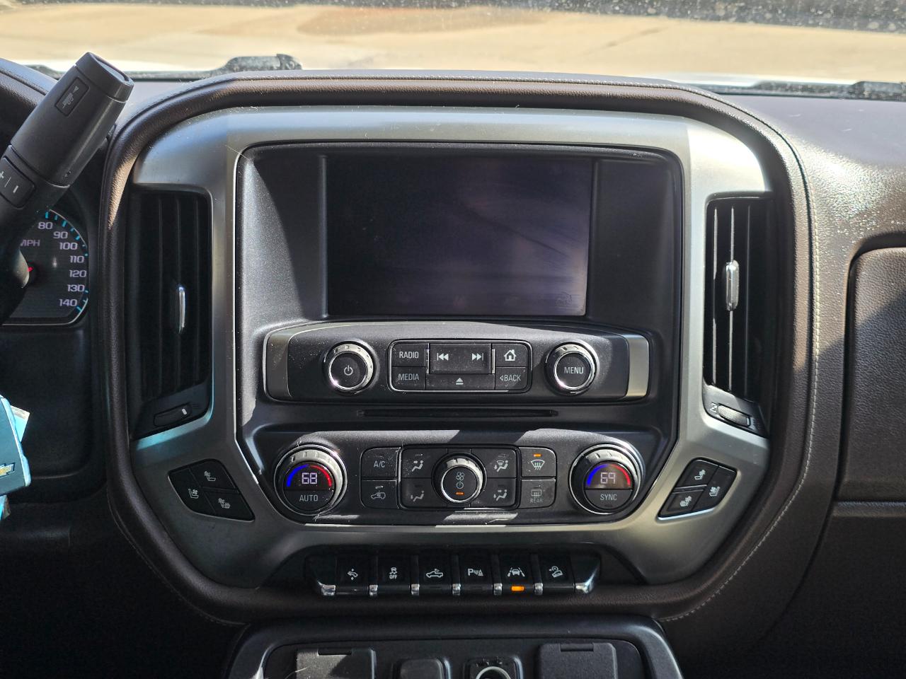 Chevrolet Silverado 1500 LTZ Crew Cab 4WD 2018