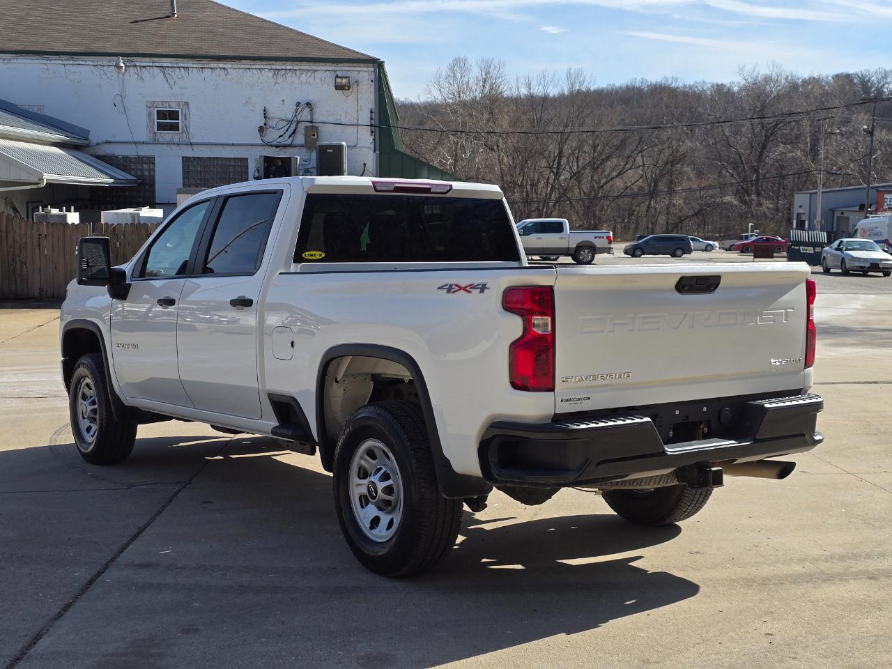 Chevrolet Silverado 2500HD Custom Crew Cab Short Box 4WD 2023