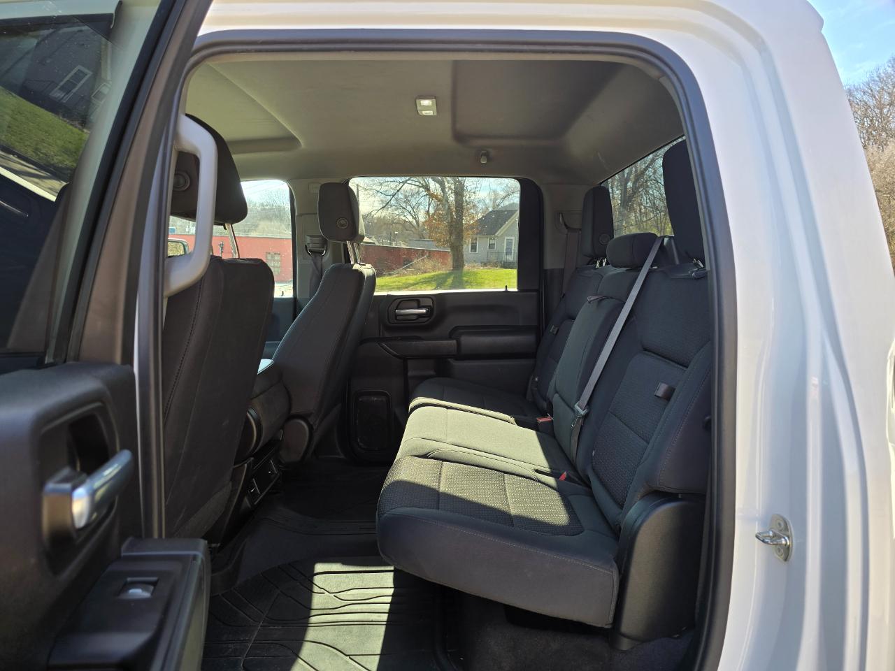 Chevrolet Silverado 2500HD Custom Crew Cab Short Box 4WD 2023