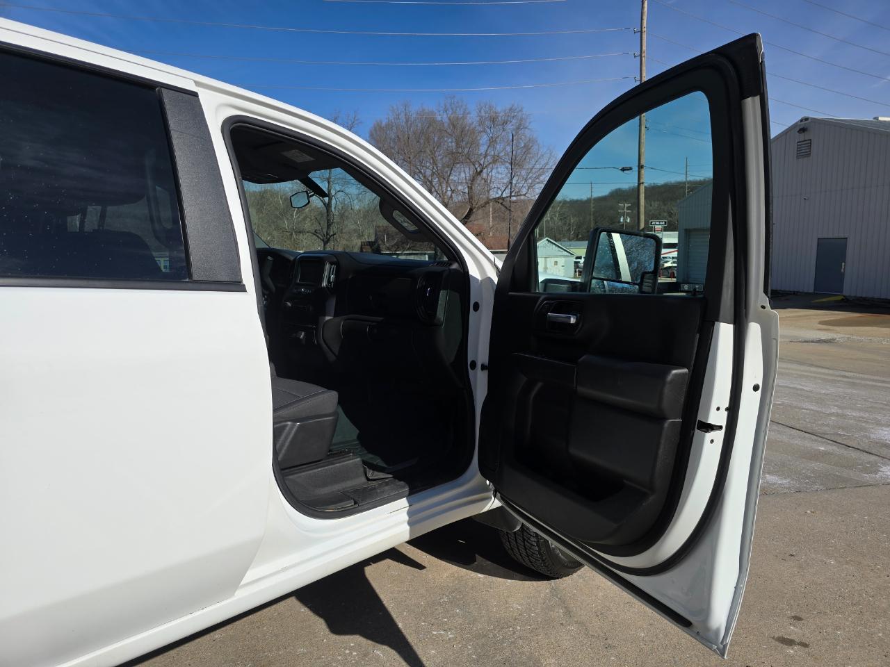 Chevrolet Silverado 2500HD Custom Crew Cab Short Box 4WD 2023