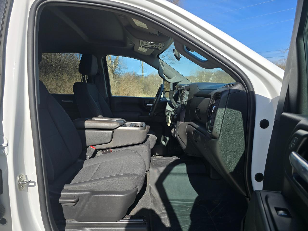 Chevrolet Silverado 2500HD Custom Crew Cab Short Box 4WD 2023