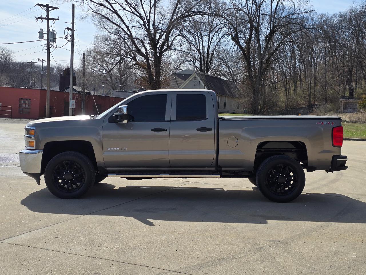 Chevrolet Silverado 2500HD LT Double Cab 4WD 2017