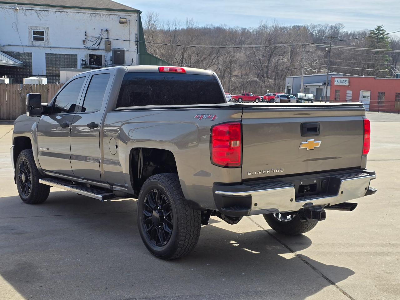 Chevrolet Silverado 2500HD LT Double Cab 4WD 2017