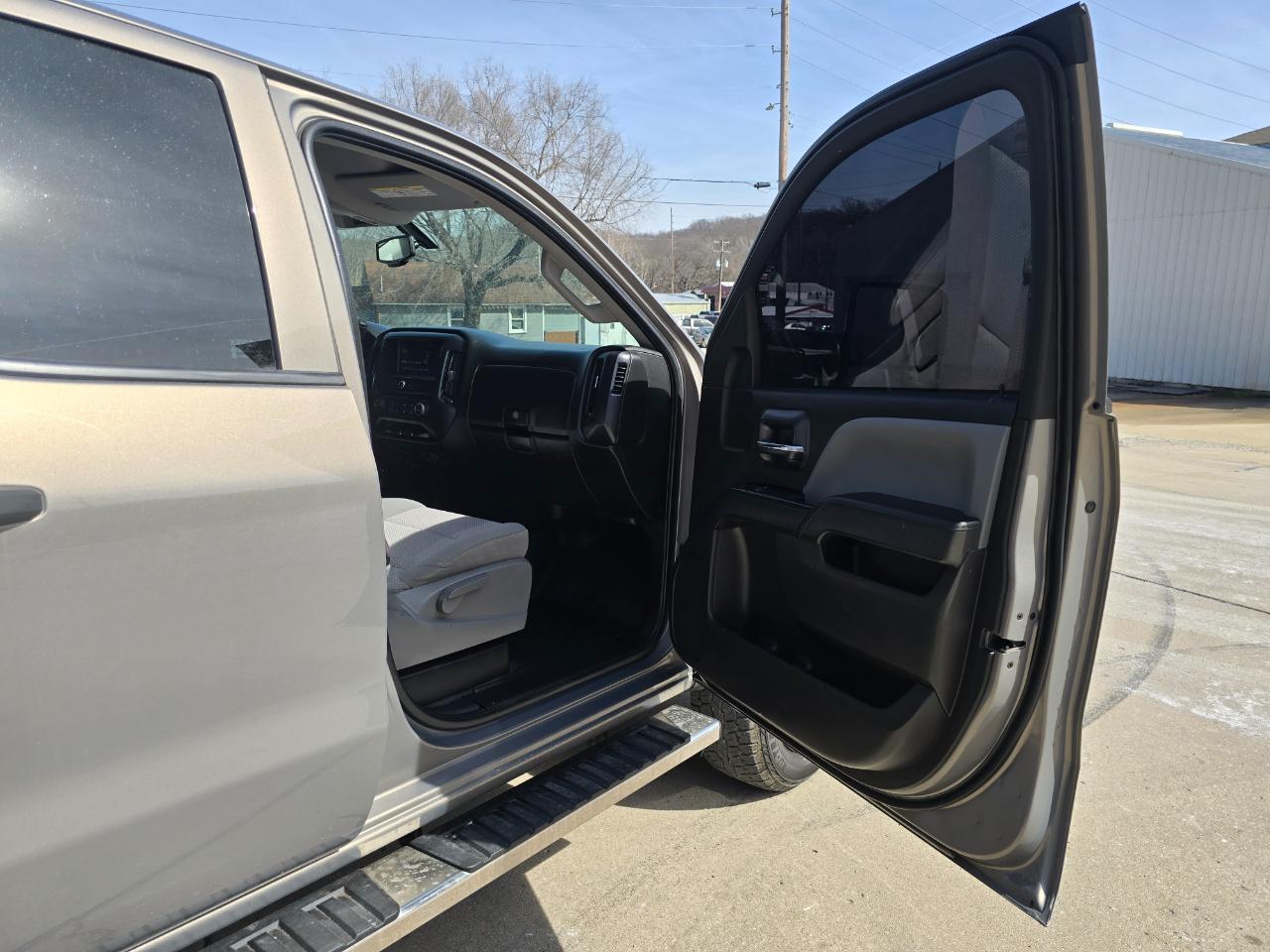 Chevrolet Silverado 2500HD LT Double Cab 4WD 2017