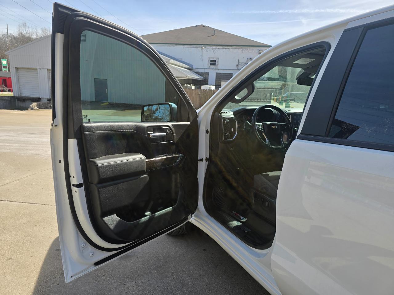 Chevrolet Silverado 1500 LT Z71 Crew Cab 4WD 2020