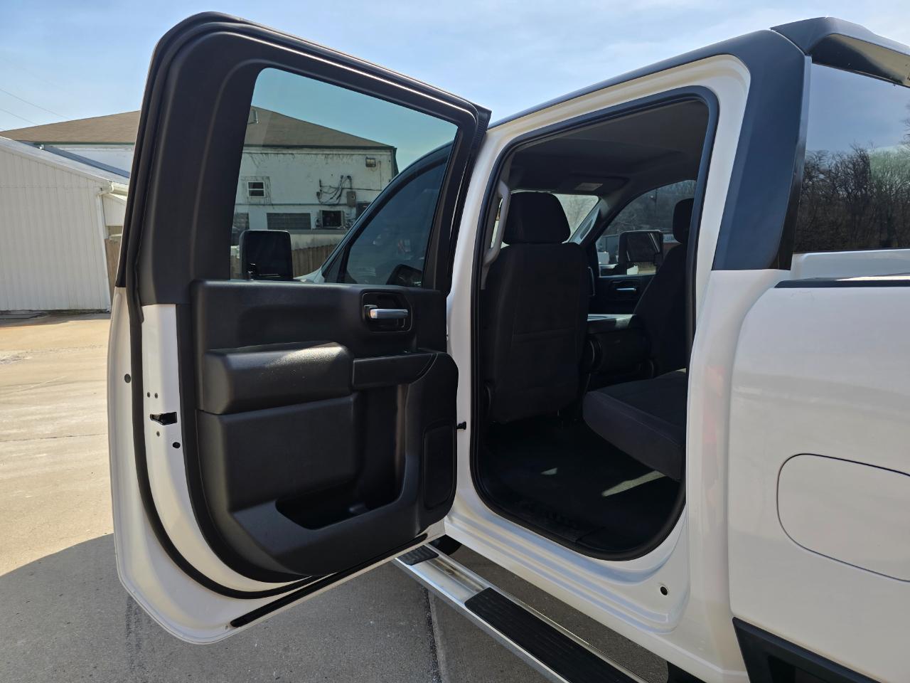 Chevrolet Silverado 2500HD LT Crew Cab Short Box 4WD 2023