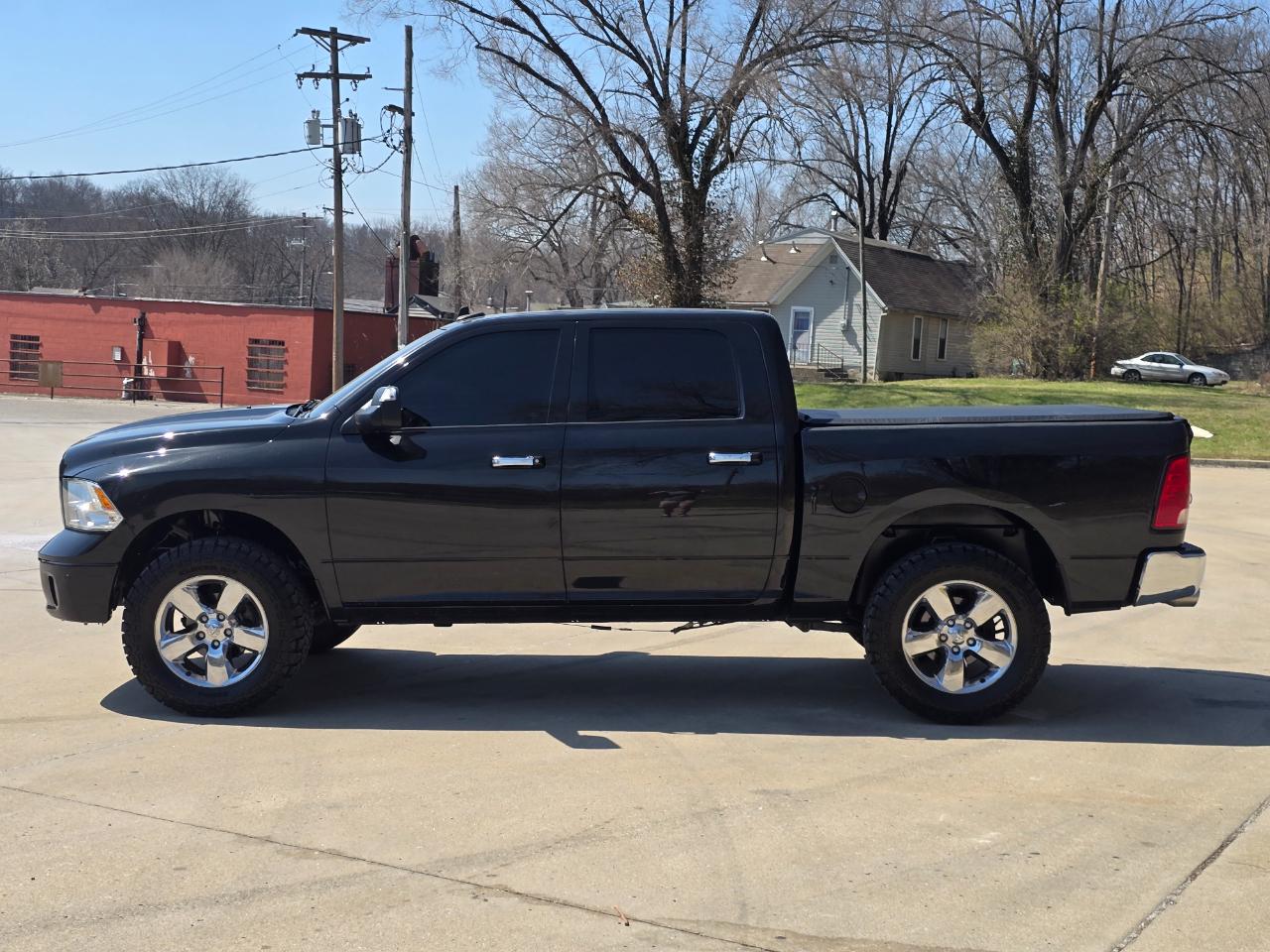 RAM 1500 Big Horn Crew Cab 4WD 2017