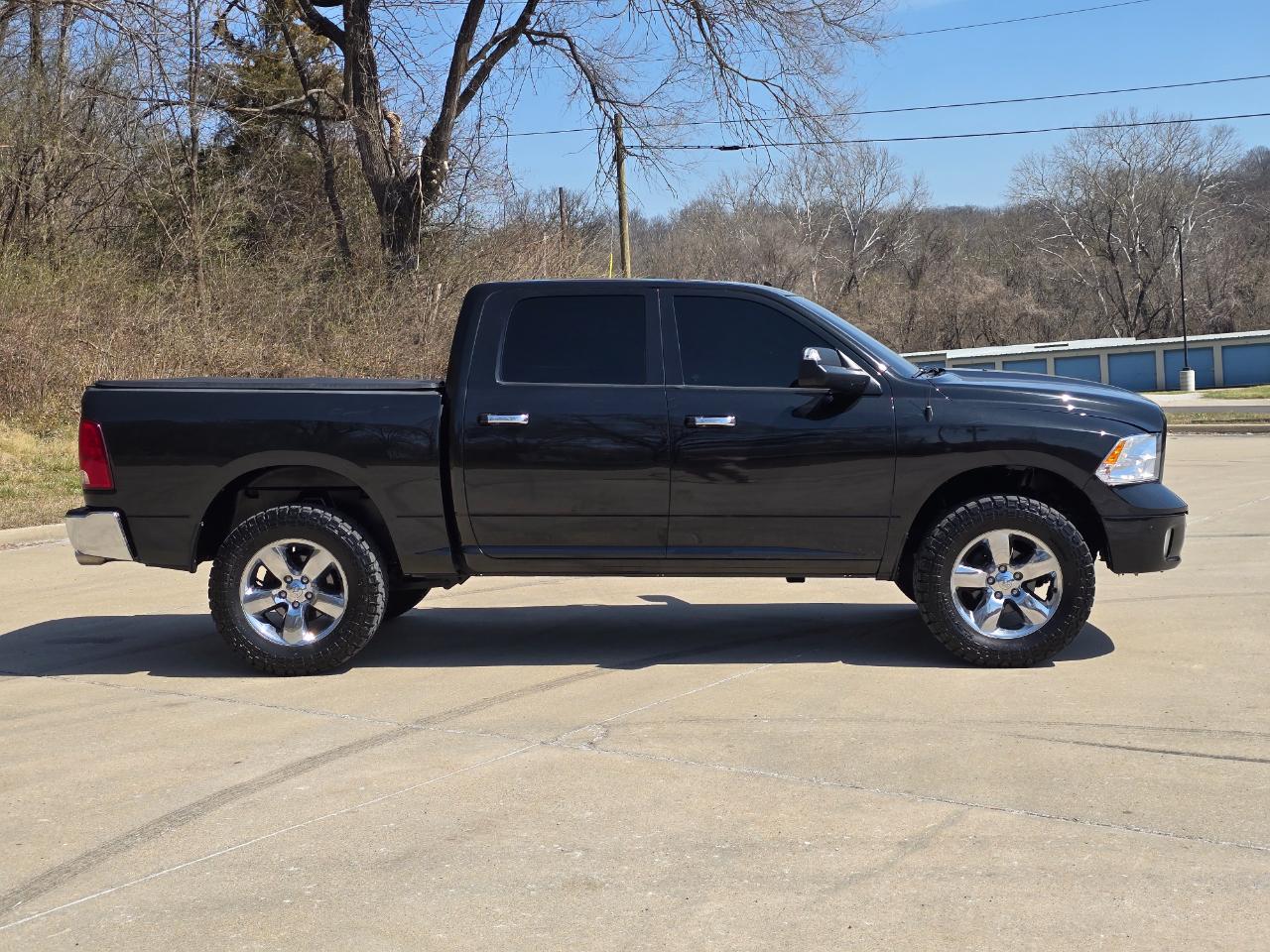 RAM 1500 Big Horn Crew Cab 4WD 2017