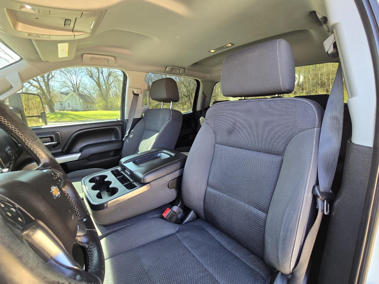 Chevrolet Silverado 2500HD LT Crew Cab 4WD 2017