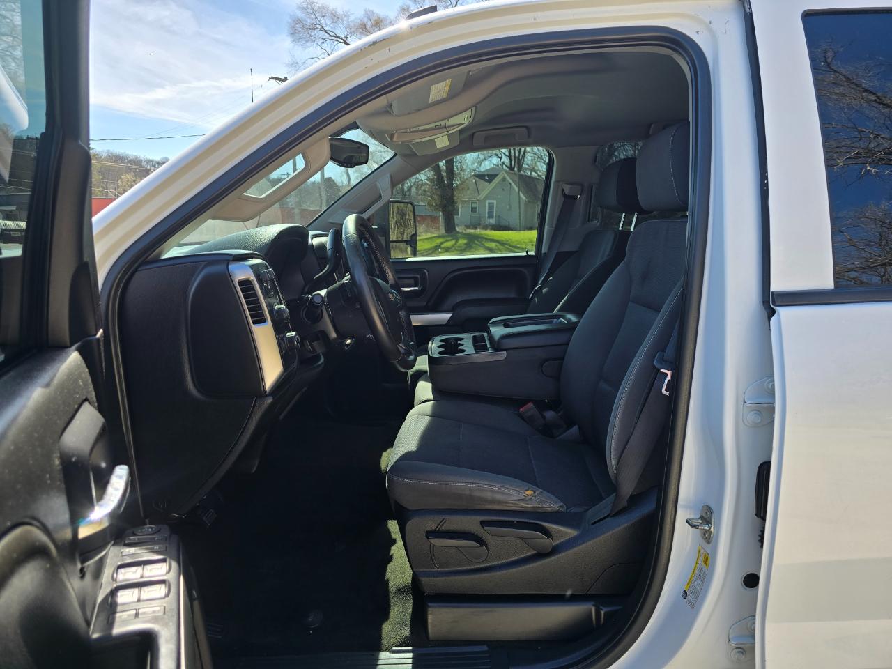 Chevrolet Silverado 2500HD LT Crew Cab 4WD 2017