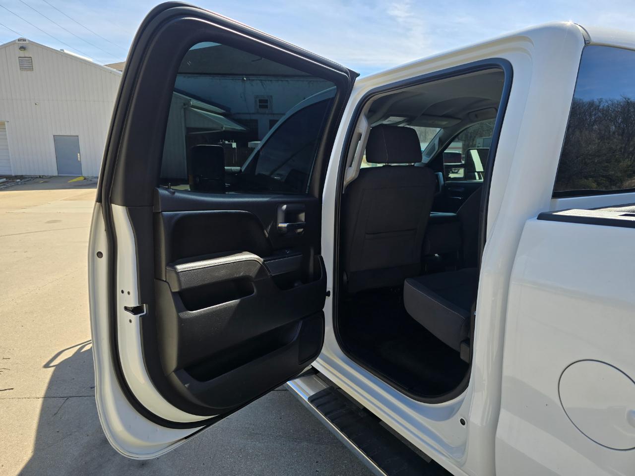 Chevrolet Silverado 2500HD LT Crew Cab 4WD 2017