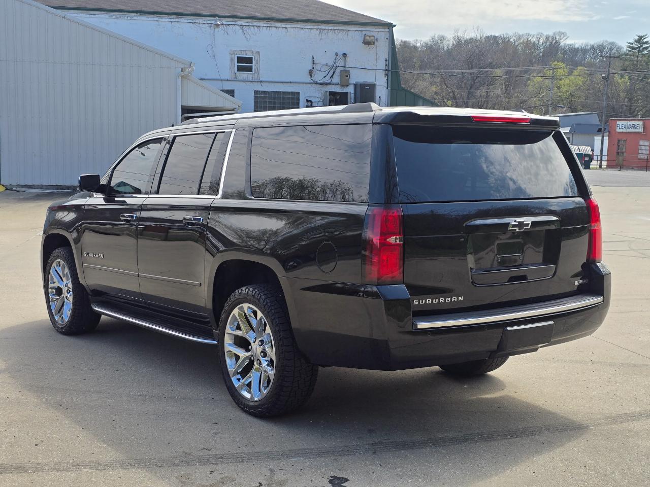 Chevrolet Suburban Premier 4WD 2017