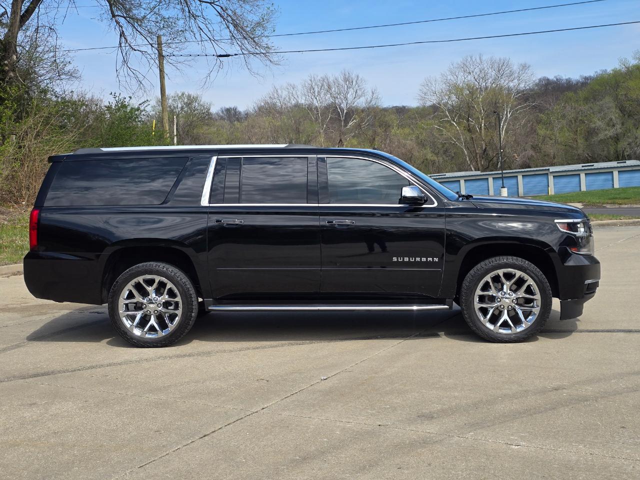 Chevrolet Suburban Premier 4WD 2017