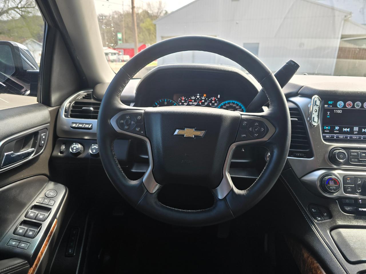 Chevrolet Suburban Premier 4WD 2017