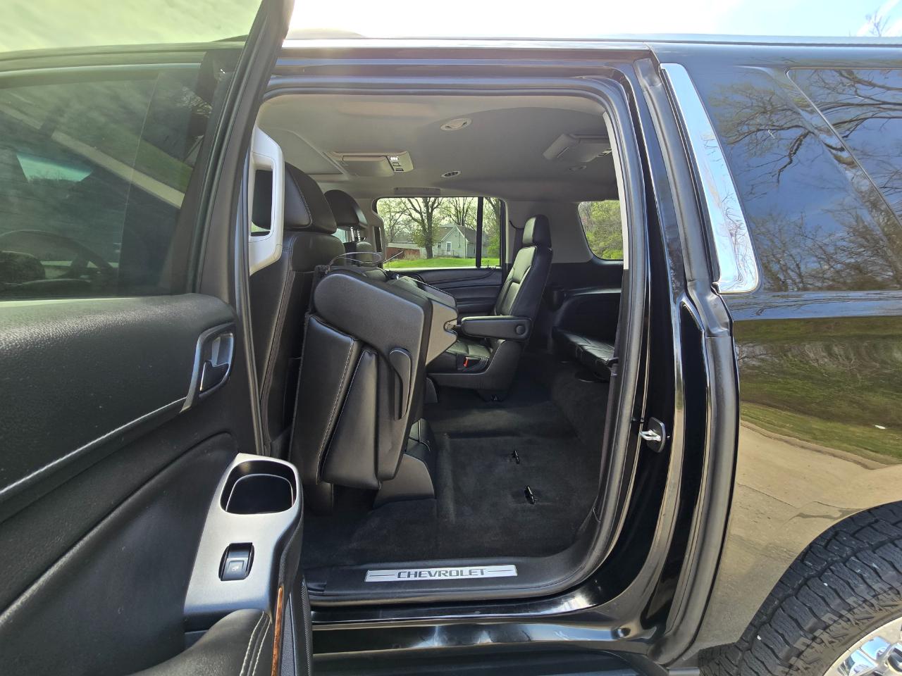 Chevrolet Suburban Premier 4WD 2017