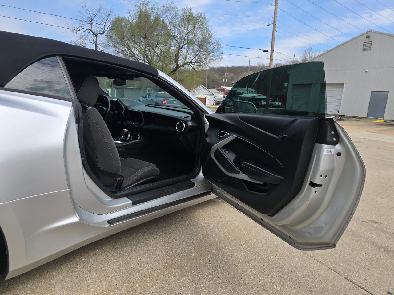 Chevrolet Camaro 1LT Convertible 8A 2019