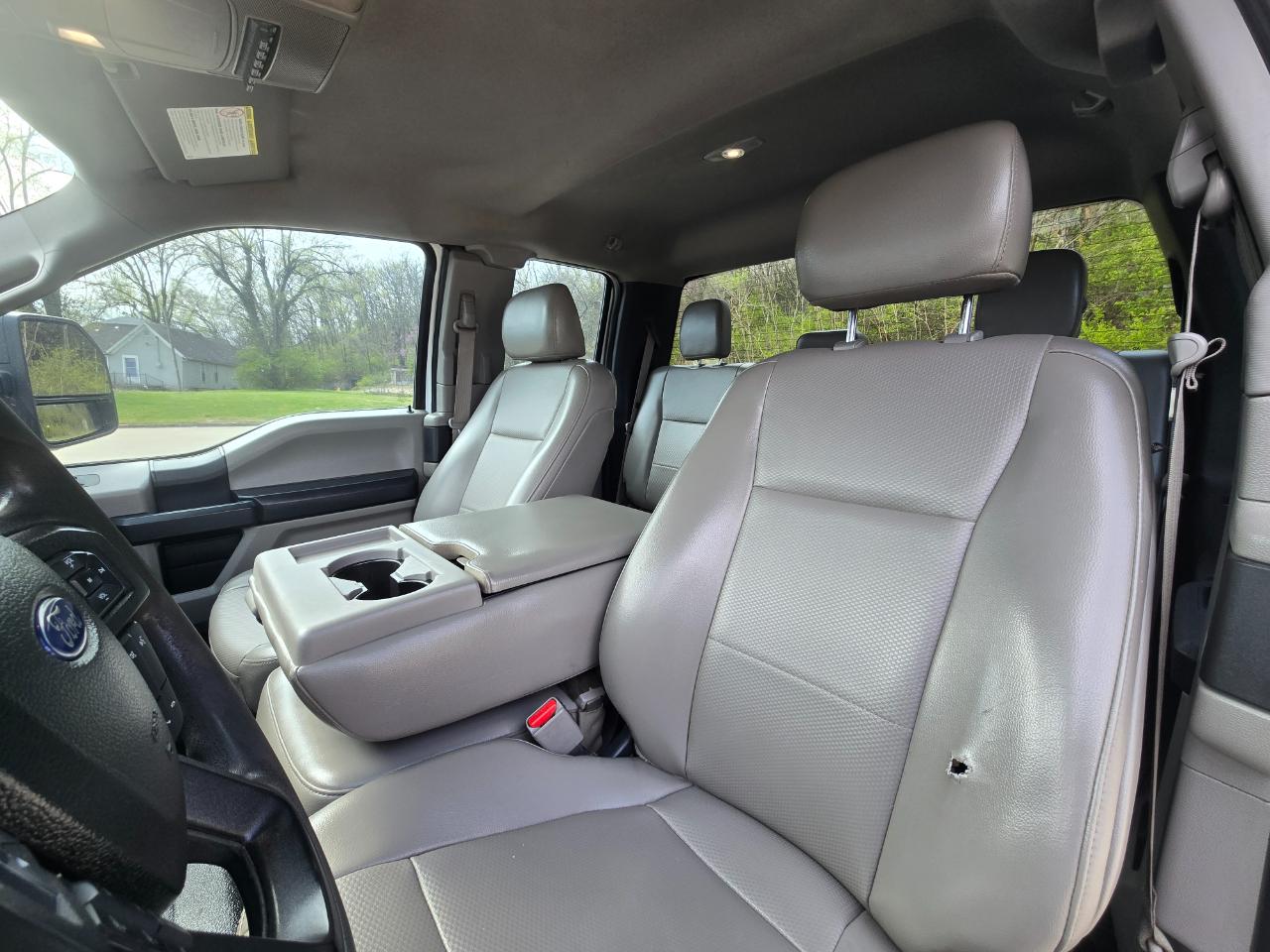 Ford F-250 SD XL SuperCab Long Bed 4WD 2017