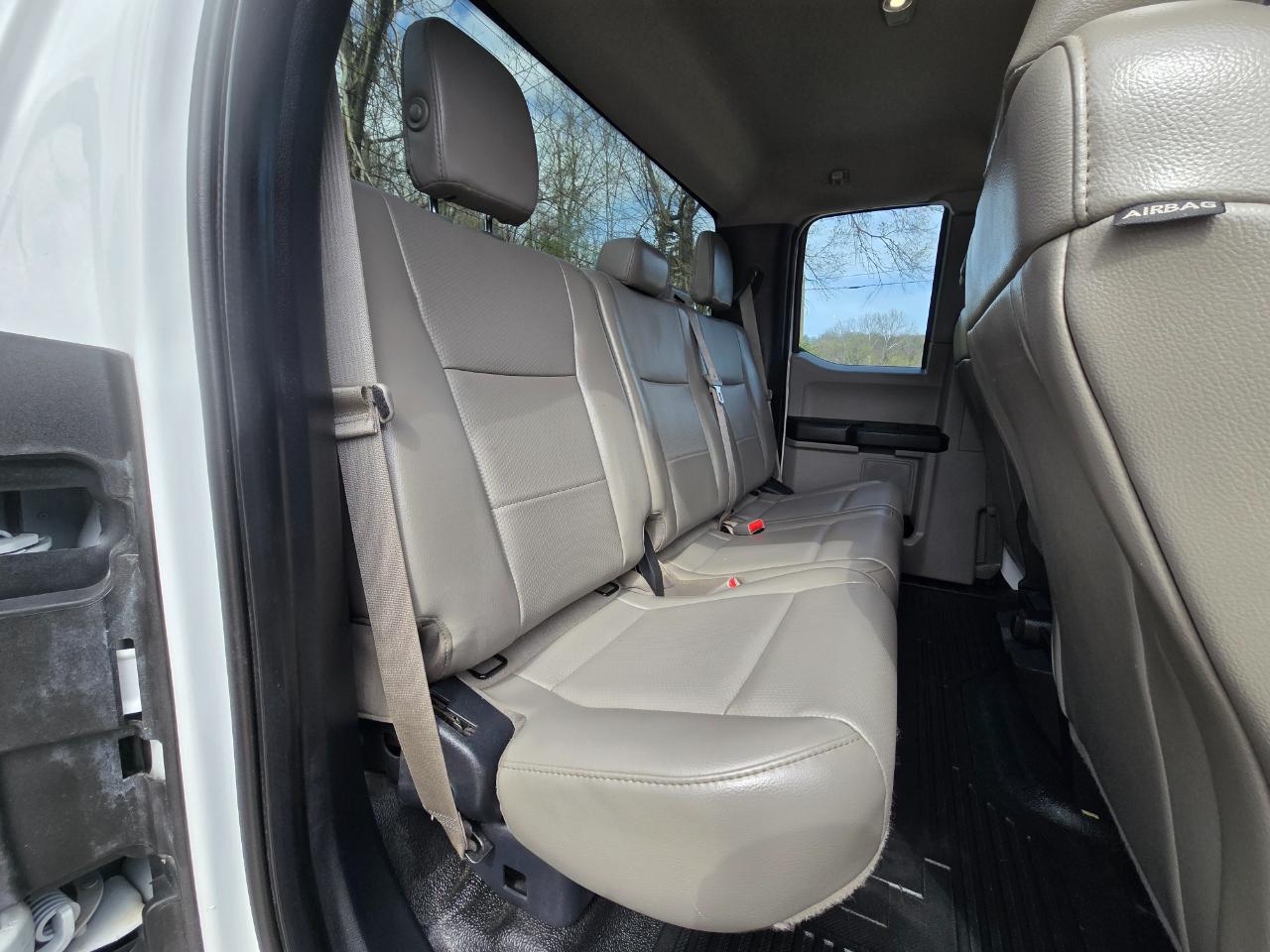 Ford F-250 SD XL SuperCab Long Bed 4WD 2017