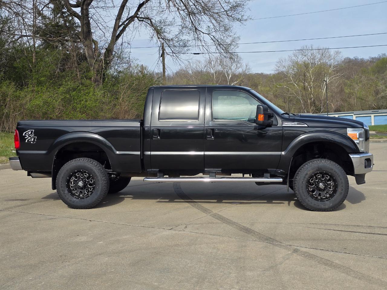 Ford F-250 SD Lariat Crew Cab 4WD 2015