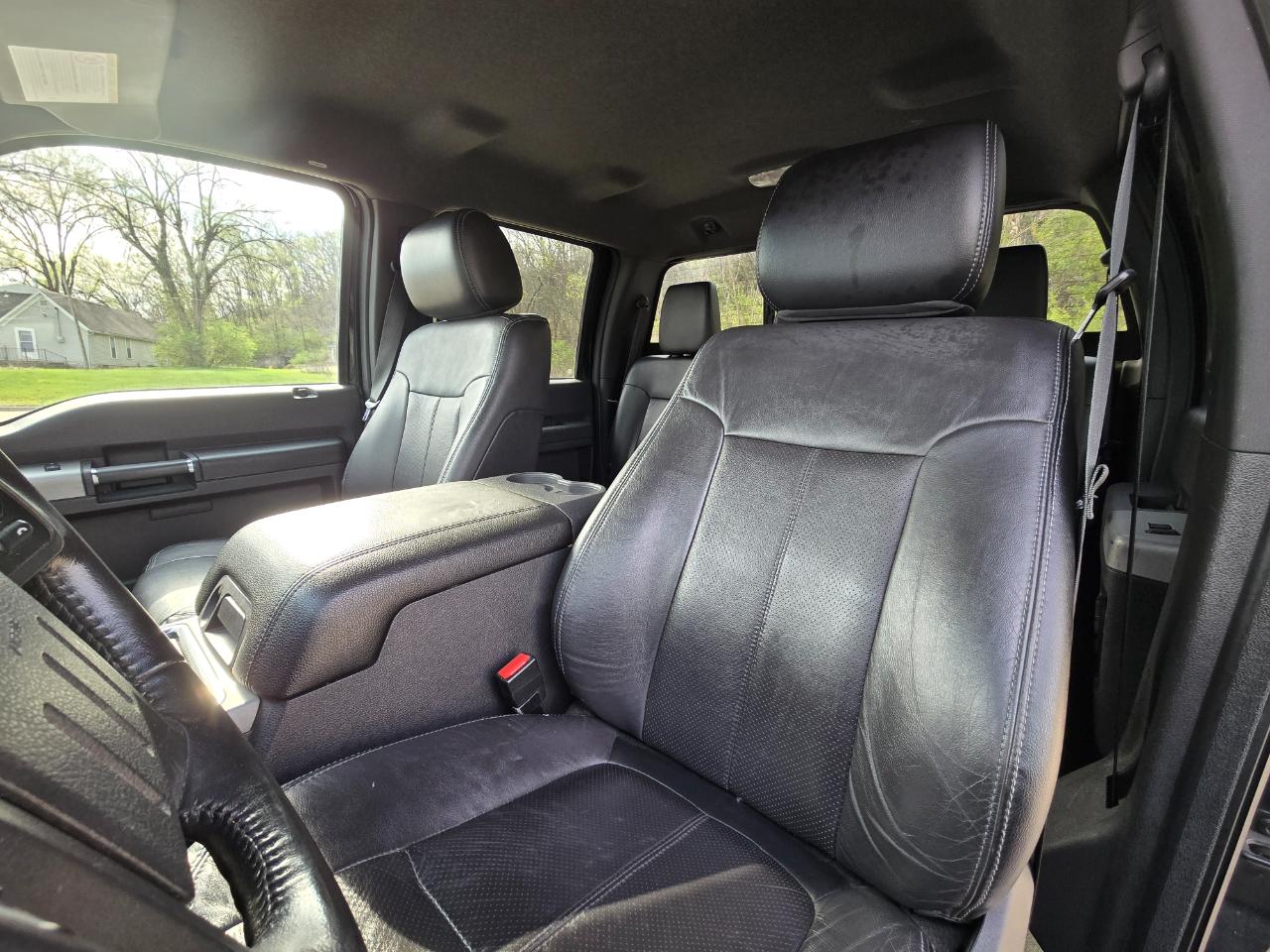 Ford F-250 SD Lariat Crew Cab 4WD 2015