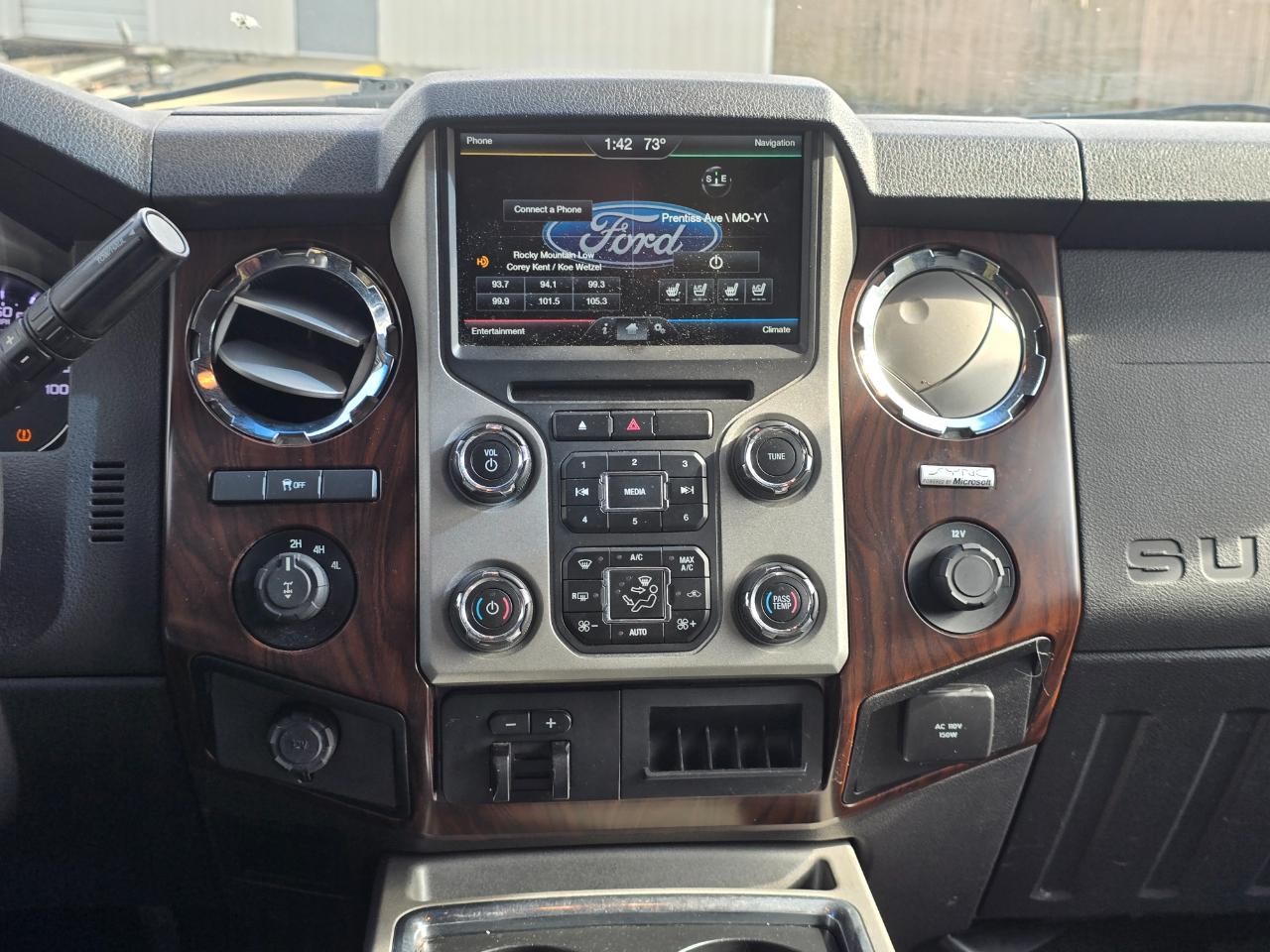 Ford F-250 SD Lariat Crew Cab 4WD 2015