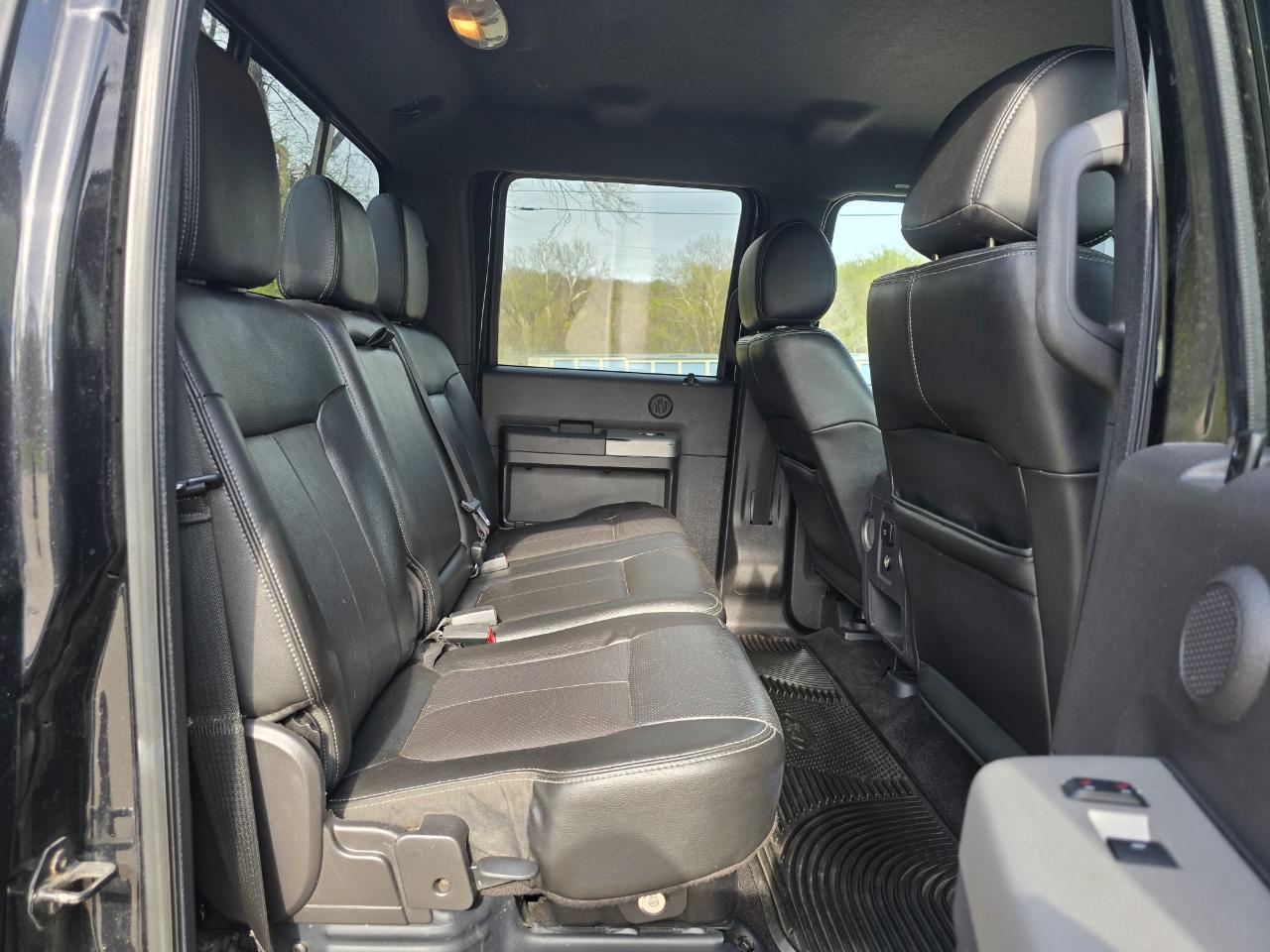 Ford F-250 SD Lariat Crew Cab 4WD 2015