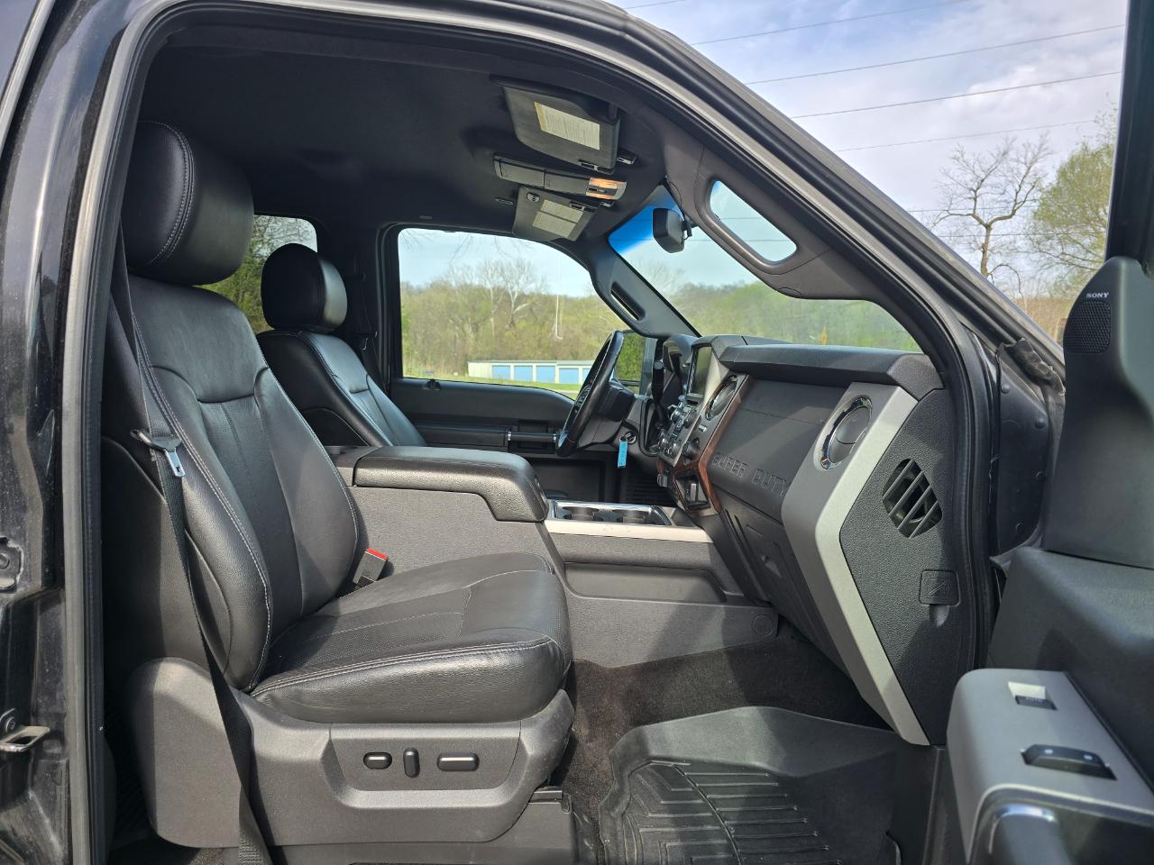 Ford F-250 SD Lariat Crew Cab 4WD 2015