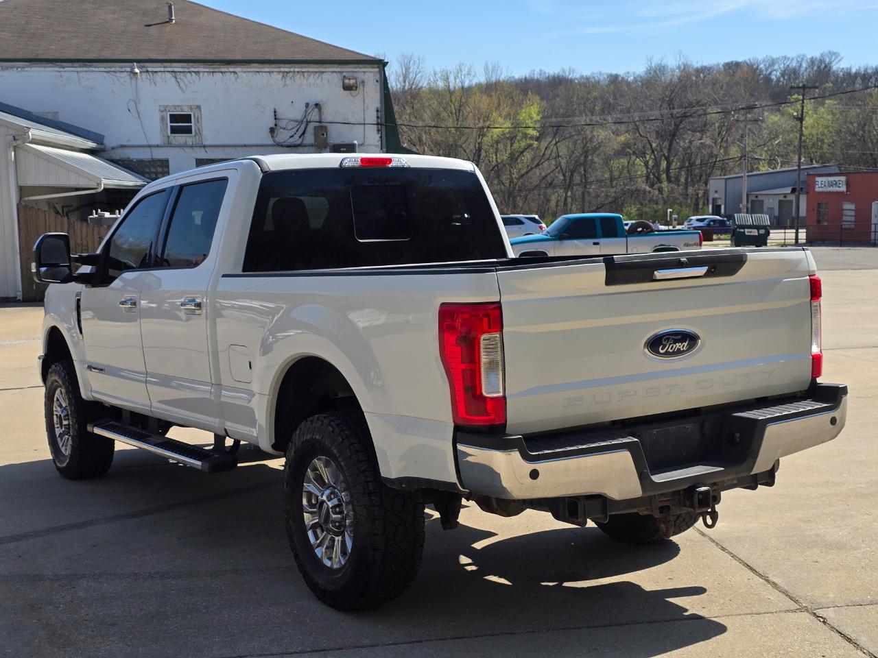 Ford F-250 SD Lariat Crew Cab 4WD 2018