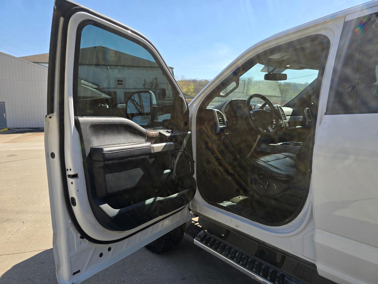 Ford F-250 SD Lariat Crew Cab 4WD 2018