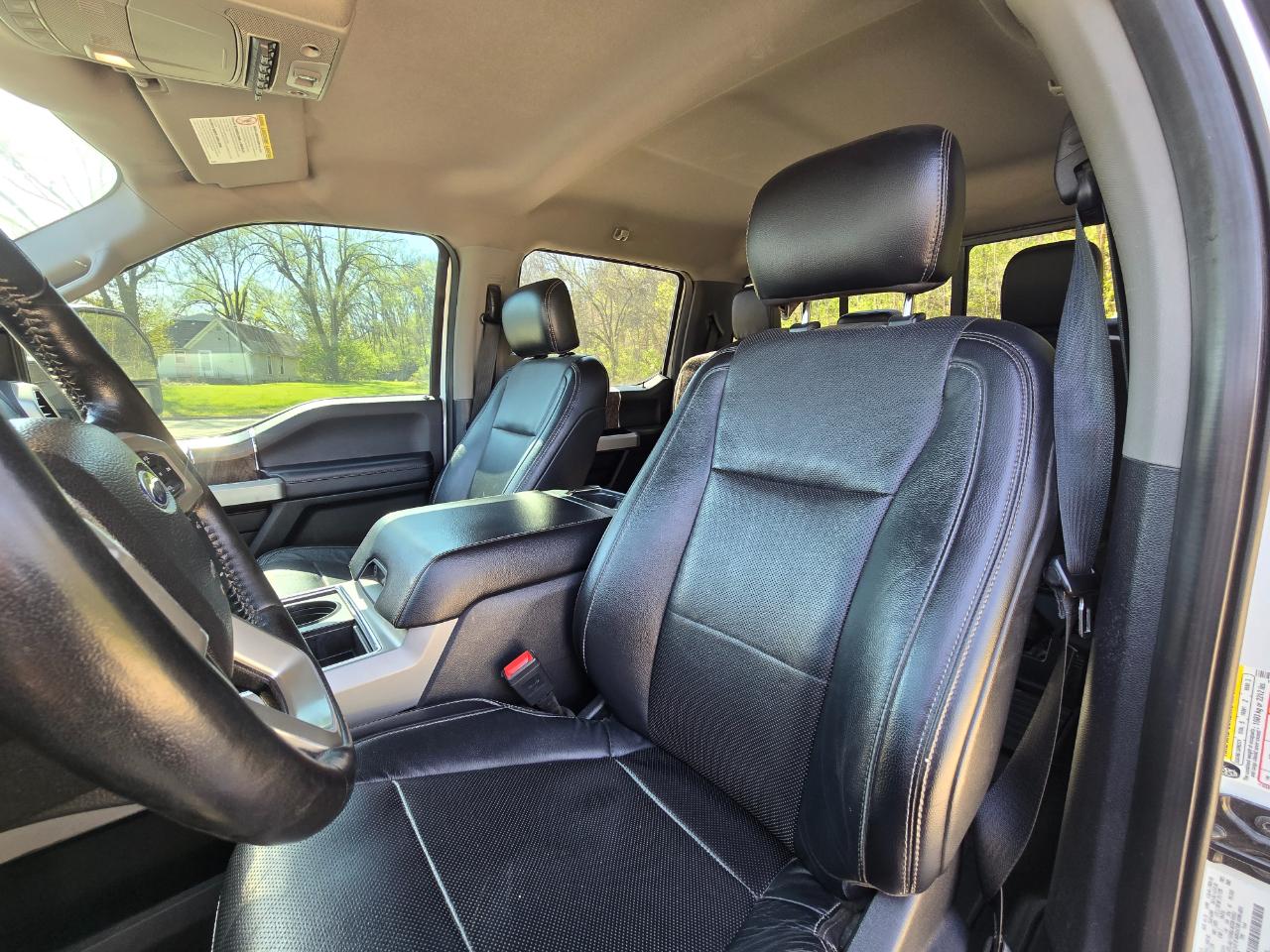 Ford F-250 SD Lariat Crew Cab 4WD 2018