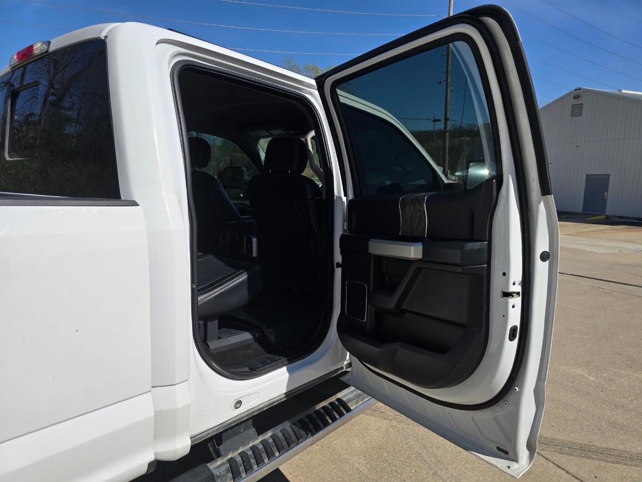 Ford F-250 SD Lariat Crew Cab 4WD 2018