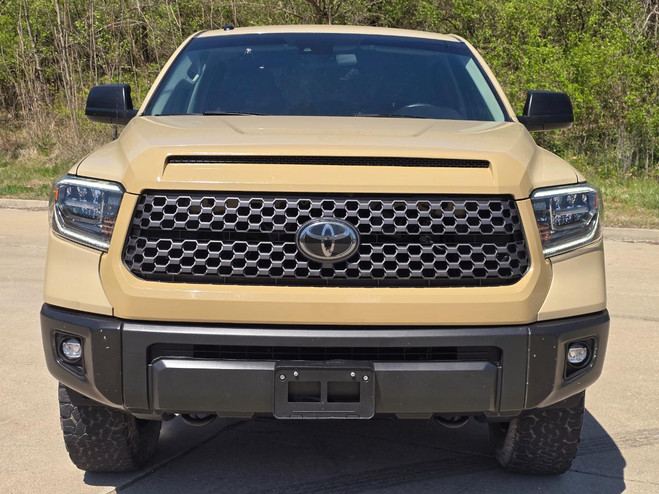 Toyota Tundra SR5 5.7L V8 CrewMax 4WD 2018