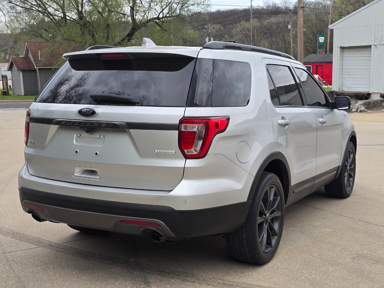 Ford Explorer XLT FWD 2017