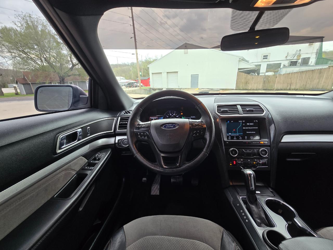 Ford Explorer XLT FWD 2017