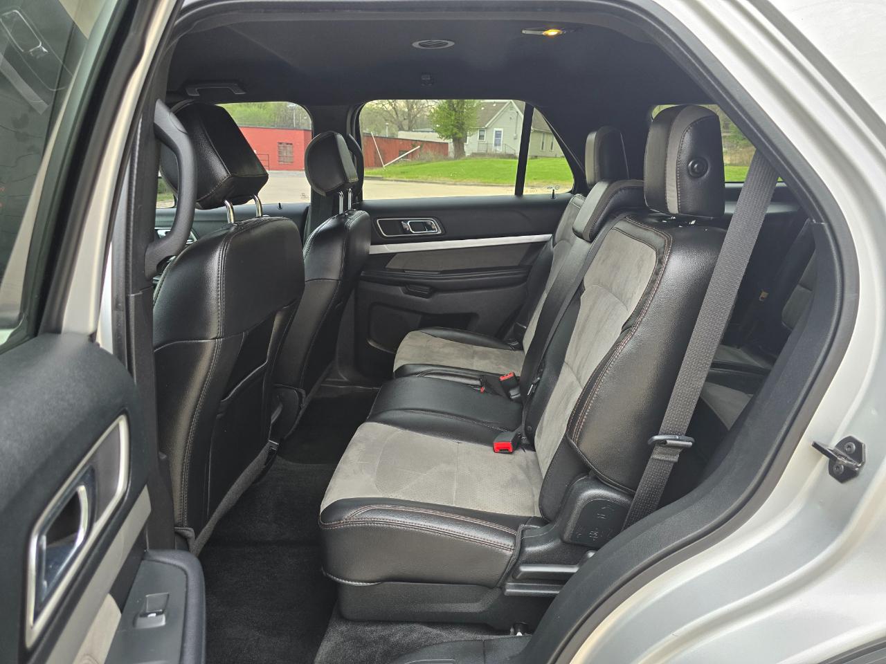 Ford Explorer XLT FWD 2017