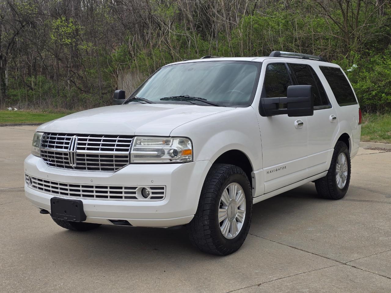 Lincoln Navigator 4WD 2011