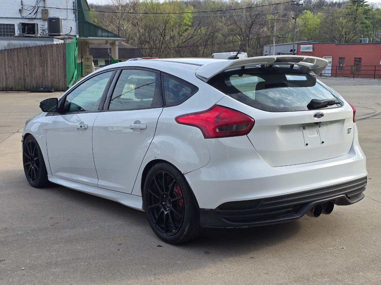 Ford Focus ST Hatch 2016