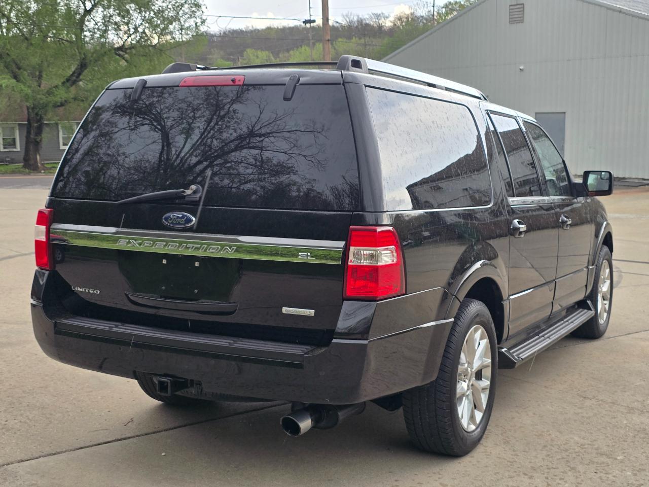 Ford Expedition EL Limited 4WD 2017