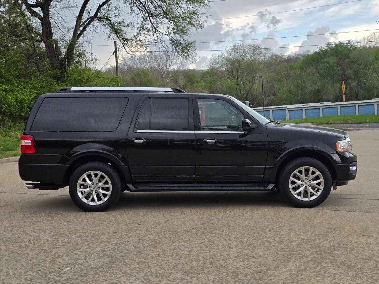 Ford Expedition EL Limited 4WD 2017