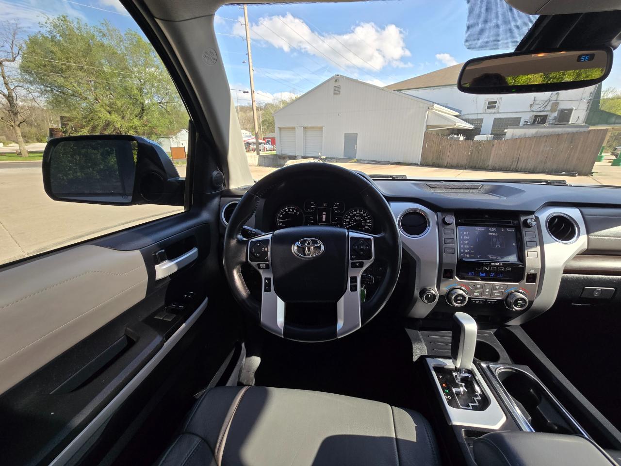 Toyota Tundra Limited 5.7L FFV CrewMax 4WD 2018