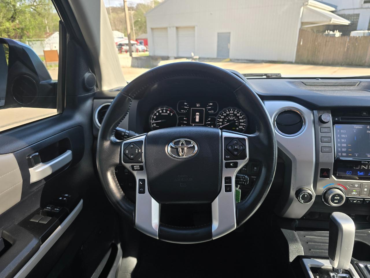 Toyota Tundra Limited 5.7L FFV CrewMax 4WD 2018