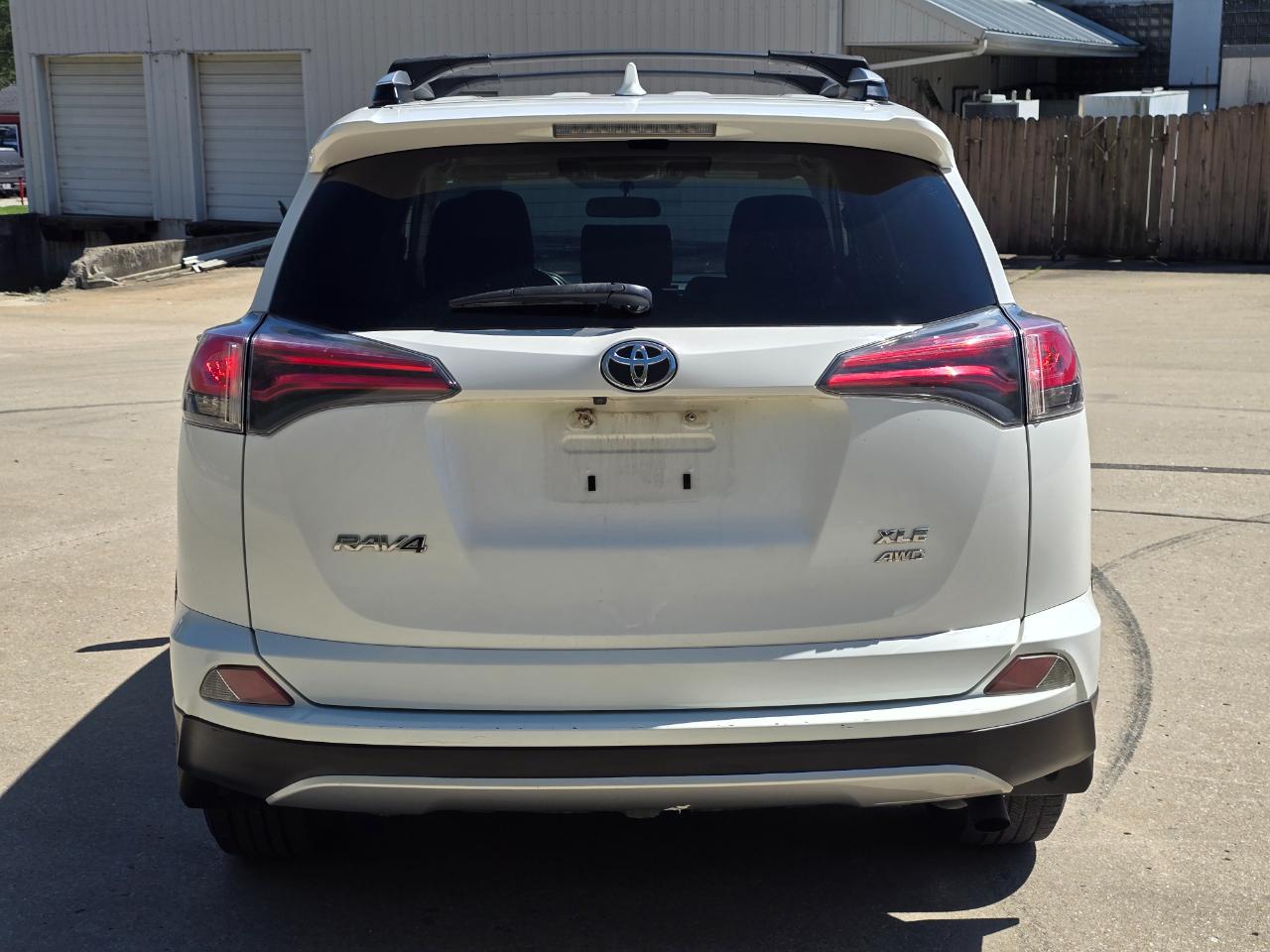 Toyota RAV4 XLE AWD 2016