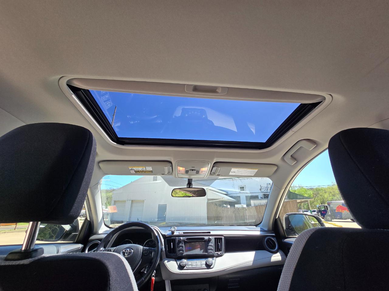 Toyota RAV4 XLE AWD 2016