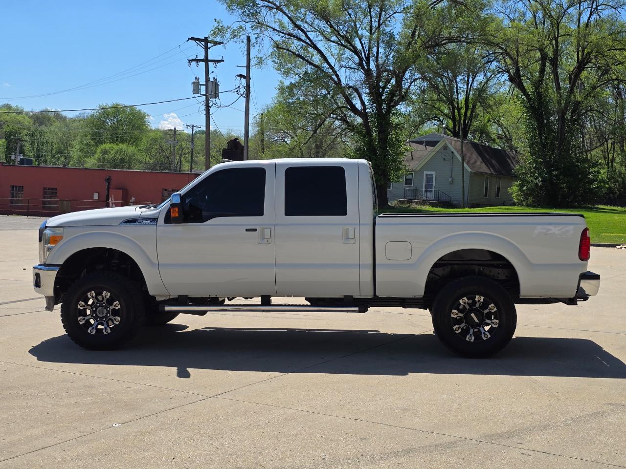 Ford F-250 SD Lariat Crew Cab 4WD 2012